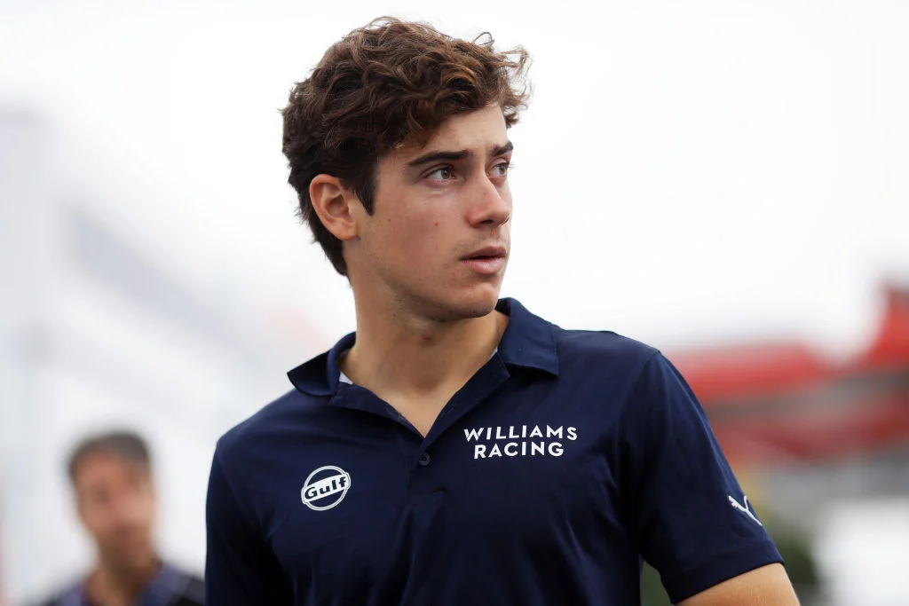 Franco con la ropa de Williams Racing en el año de su ascenso a Fórmula 1.